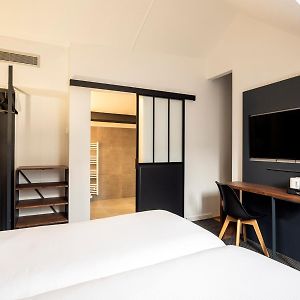 Duplex Familie Kamer met Twee Aparte Bedden